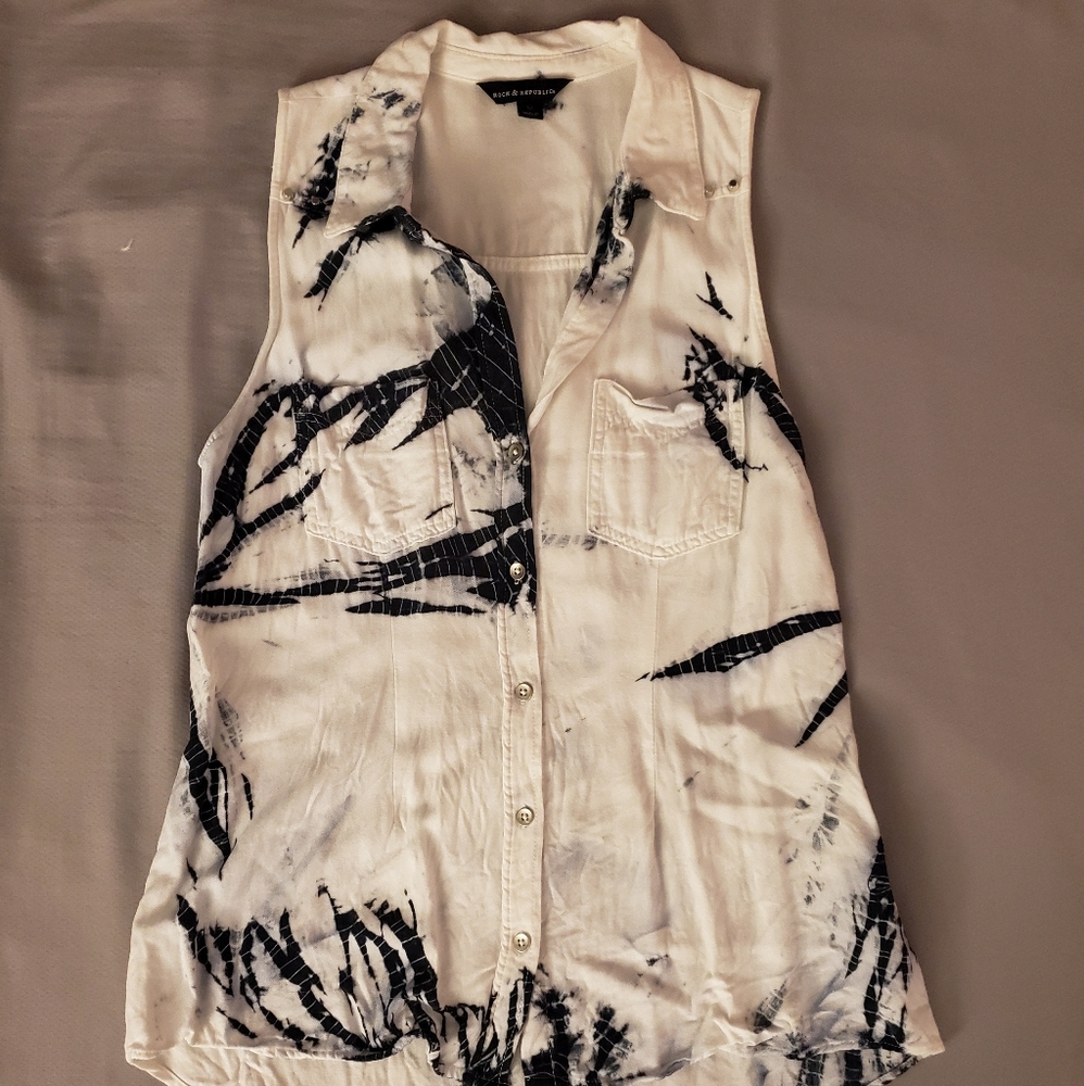 Tie-dye tunic top
